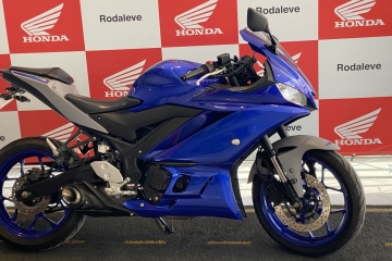 YAMAHA R3